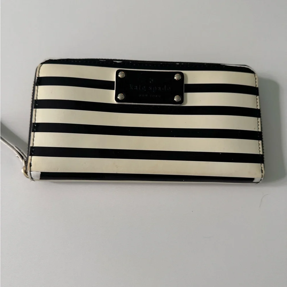 Kate Spade Black and Cream Striped Wallet